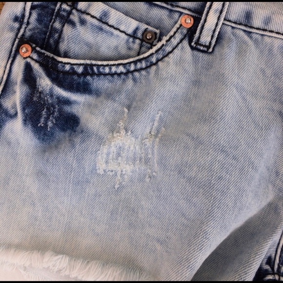 YMI Distressed Denim Shorts - Picture 4 of 7